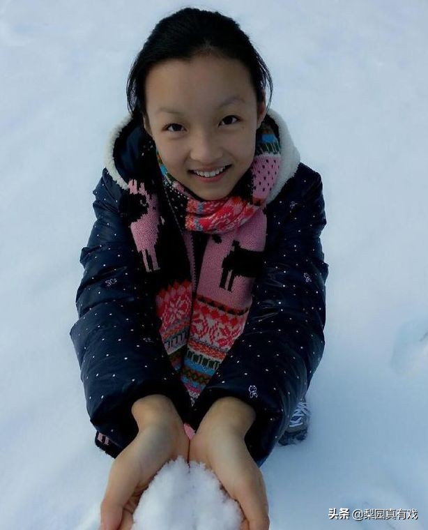 从周口淮阳农村到梨园春金奖总擂主,童星小孔莹如今已是大学生