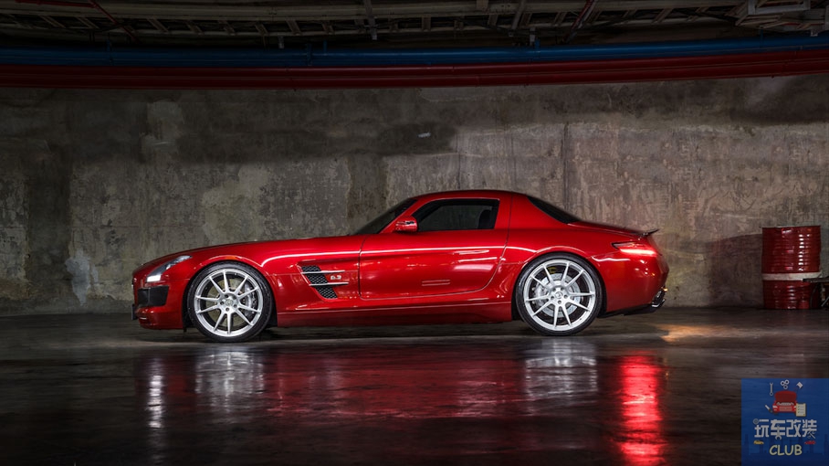 一辆具有“赛车血统”的超跑！奔驰SLS AMG！