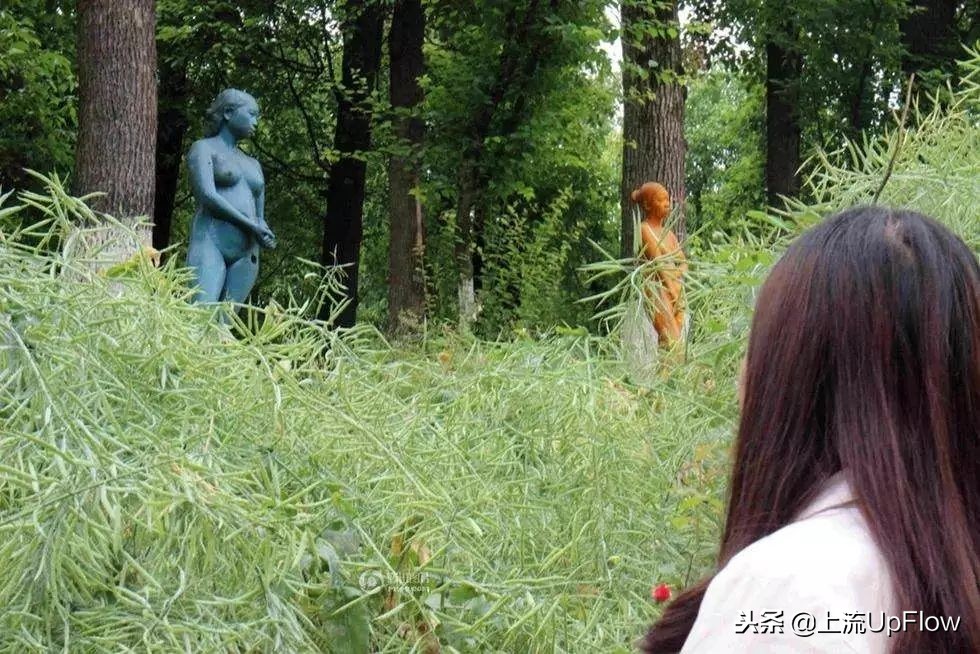 校园雕塑，当代大学生的快乐源泉！