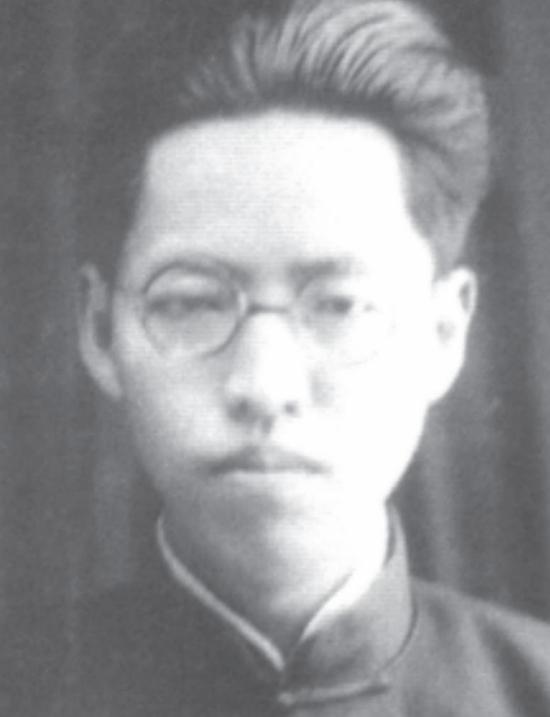 1950年，浙江老汉挖开儿子坟墓取出一箱子，领导看后：快上报中央