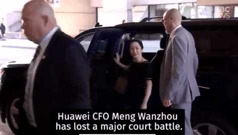 孟晚舟，被骂惨了...