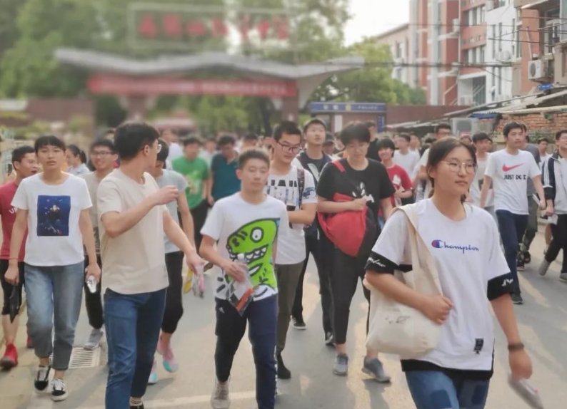 你知道高考“大小年”规则吗？今年应该如何报考，你了解吗？