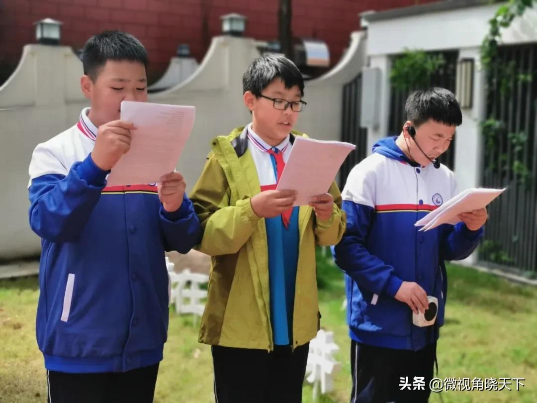 信陽浉河中學舉行“陽光小講壇”活動(圖9) 信陽浉河中學舉行“陽光小講壇”活動(圖9)