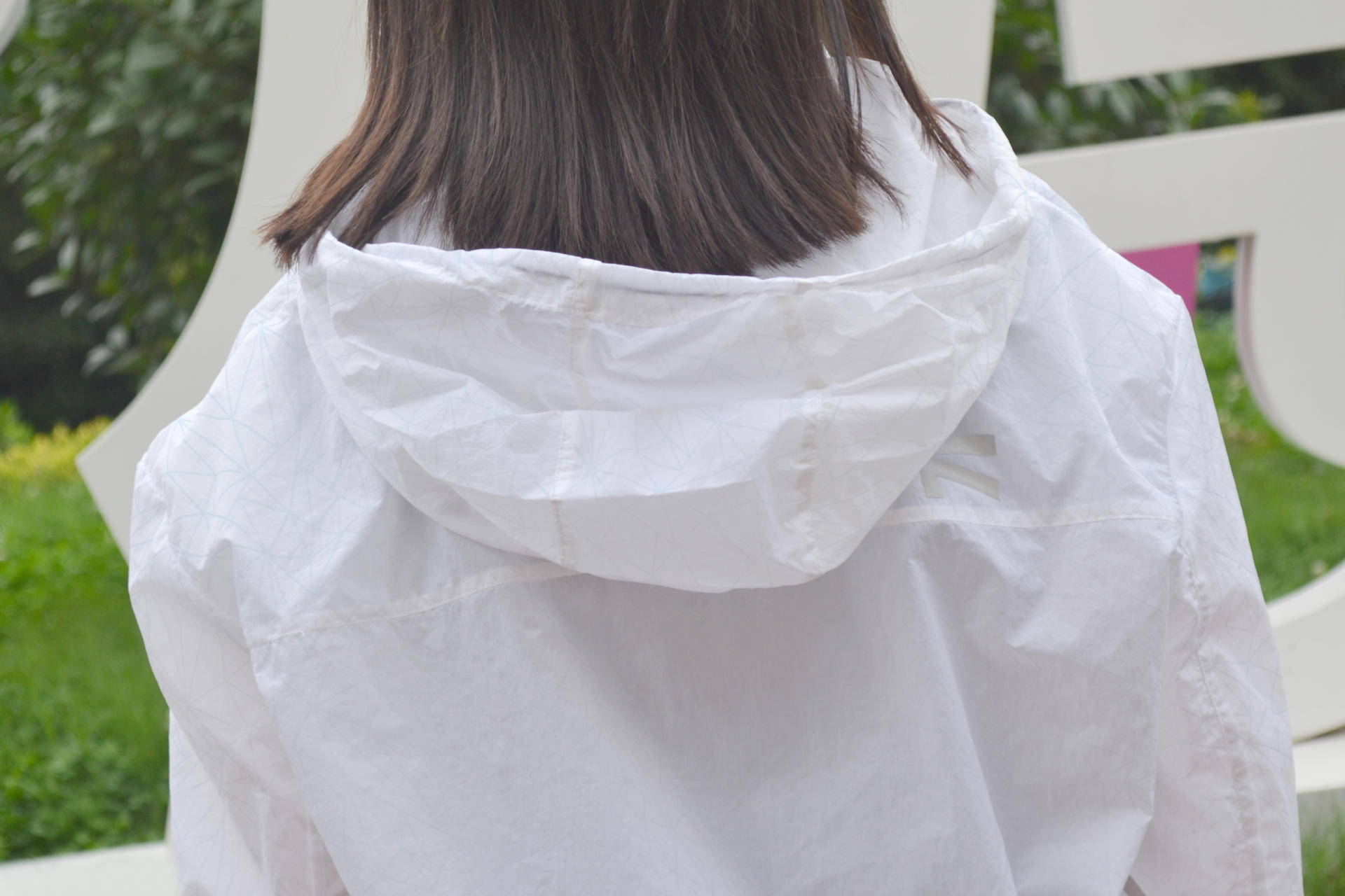 夏日防晒？爱美的她 选择FOOXMET风谜变色防护皮