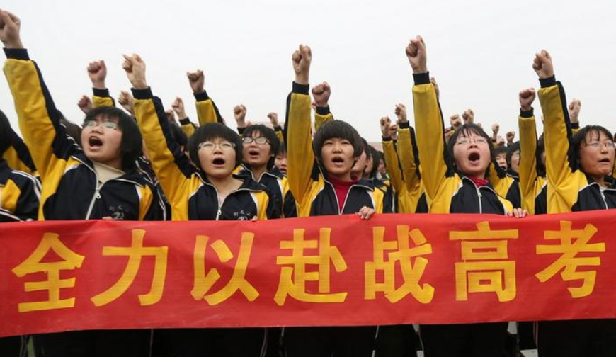 高考成绩想超过一本线，主要在于数学还是英语？班主任给出答案