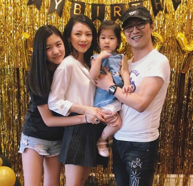 汪峰女儿出道？16岁汪曼熙推出单曲，包办作曲作词演唱，天赋惊人