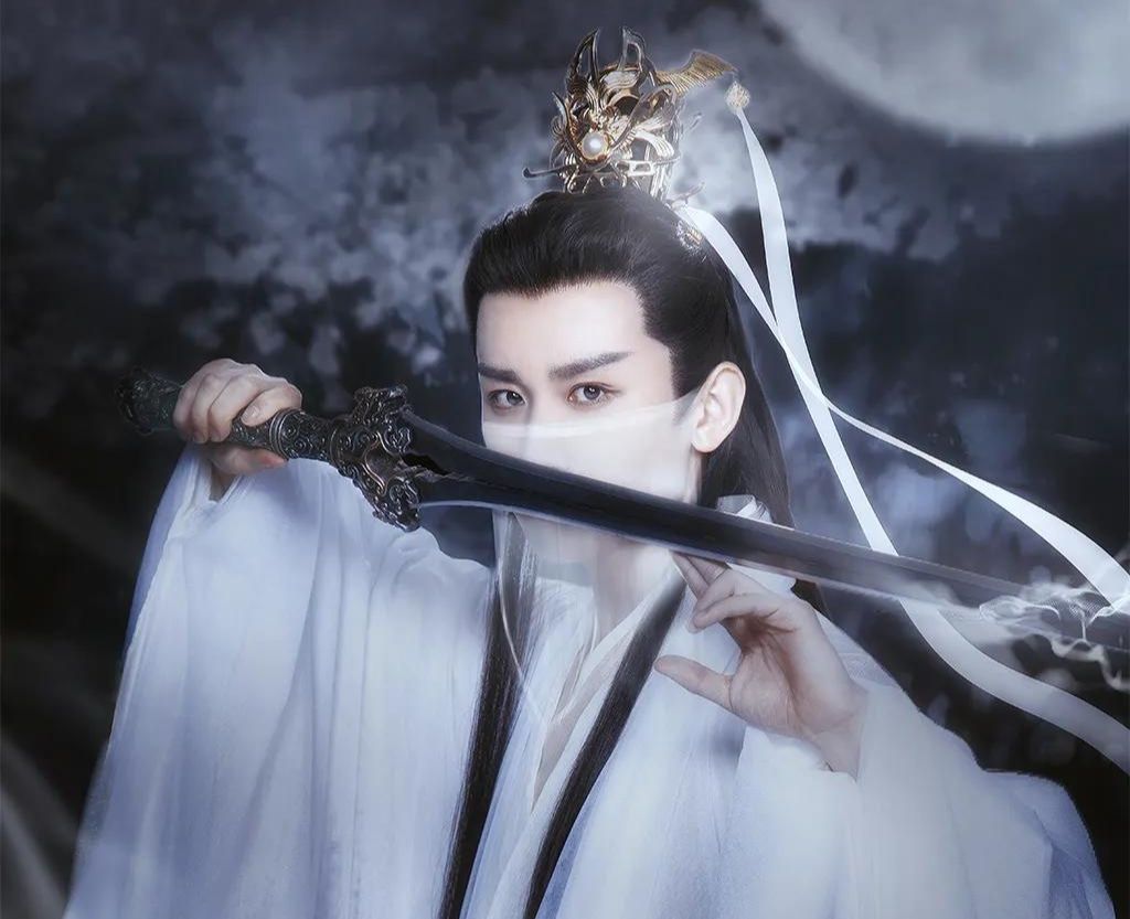 沉香如屑的男主角到底是谁？男主是应渊帝君，女主是上古族