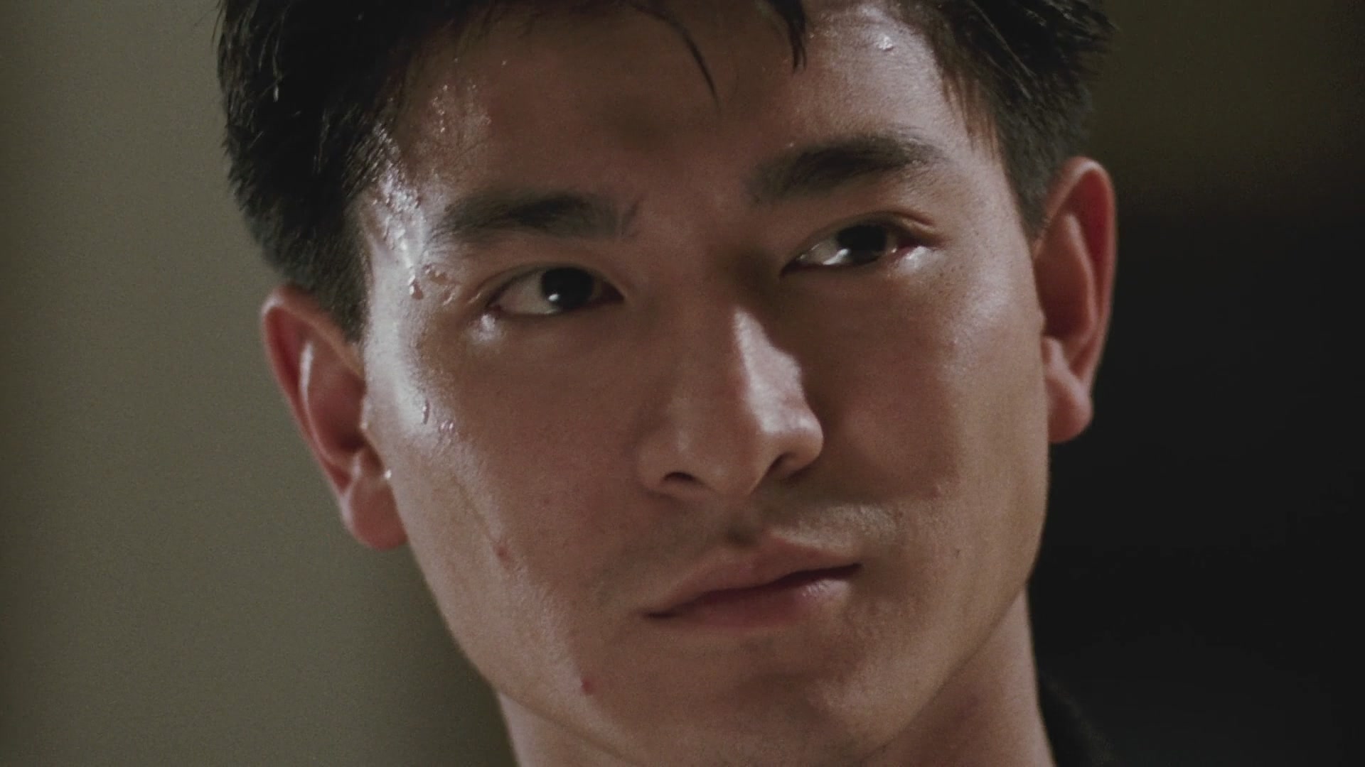 91了出了续集《至尊无上之永霸天下》,还是刘德华主演,谭咏麟换成了另