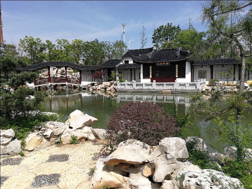 这里不仅有大树、高楼，更有大师——带你参观南京大学仙林校区