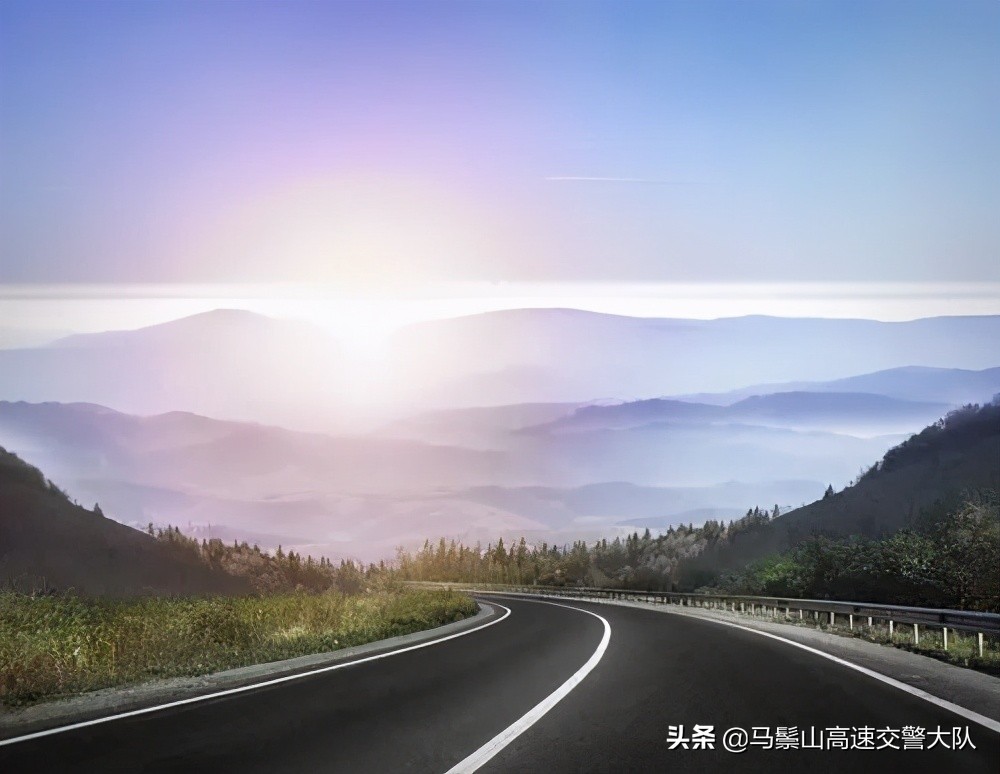 行車知識(shí) ｜開車走高速公路必須要知道的安全知識(shí)。