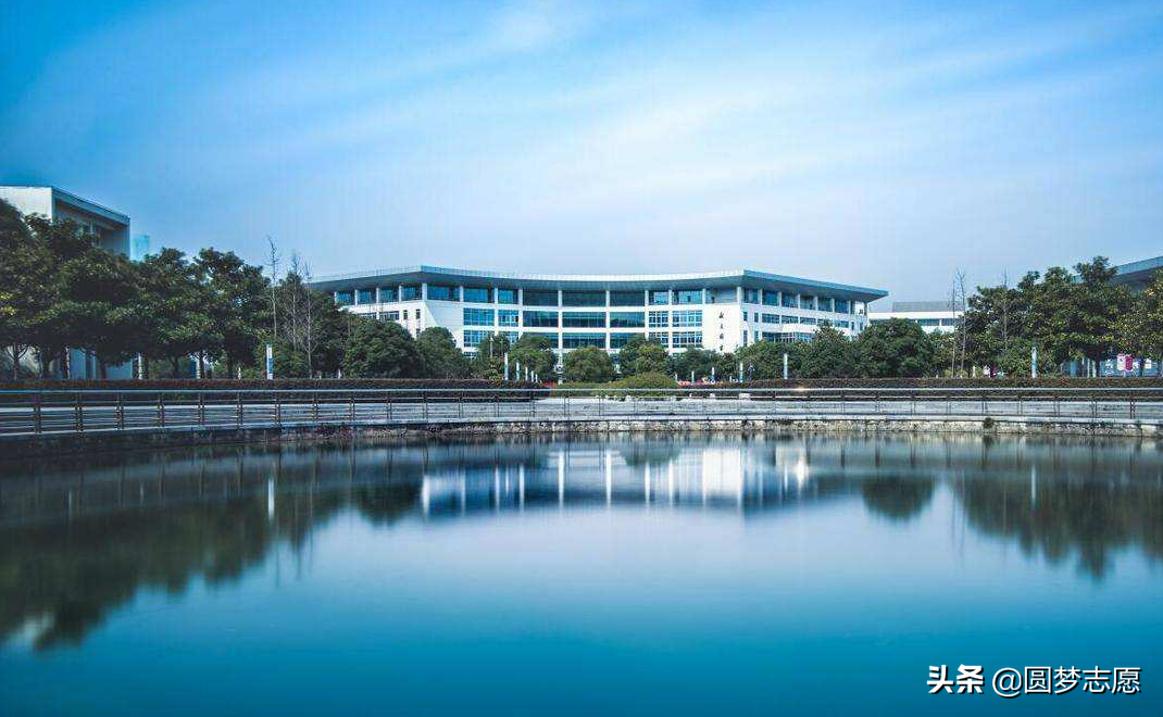 南京中医药大学：我国最早建立的中医药高校！这所院校算名校吗？