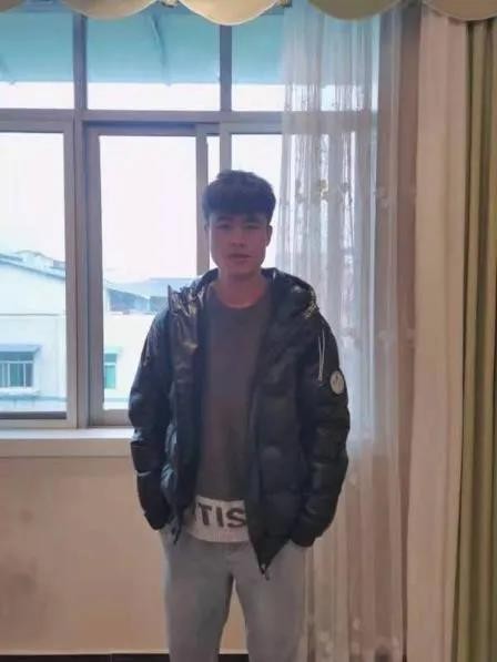 神缘！四川8位大学生全员保研，4年前还考入同一所大学！