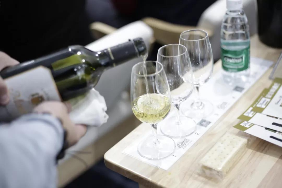 谈谈 “葡萄酒工作室”经营模式