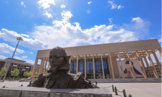 国内很“烧钱”的3所大学，普通家庭难以承受，家长要提前了解