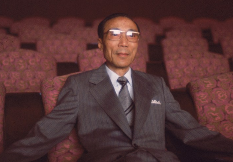 邵逸夫：捐近三万栋逸夫楼，有的“逸”字却少一点，是何缘由？