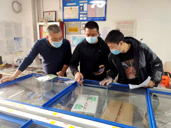 新疆若羌：守护“舌尖上的安全”