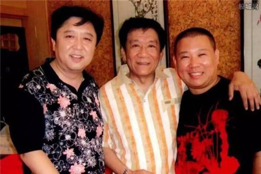 抽烟喝酒烫头，摇滚影帝相声，“京城富少”于谦瞒了观众多少？