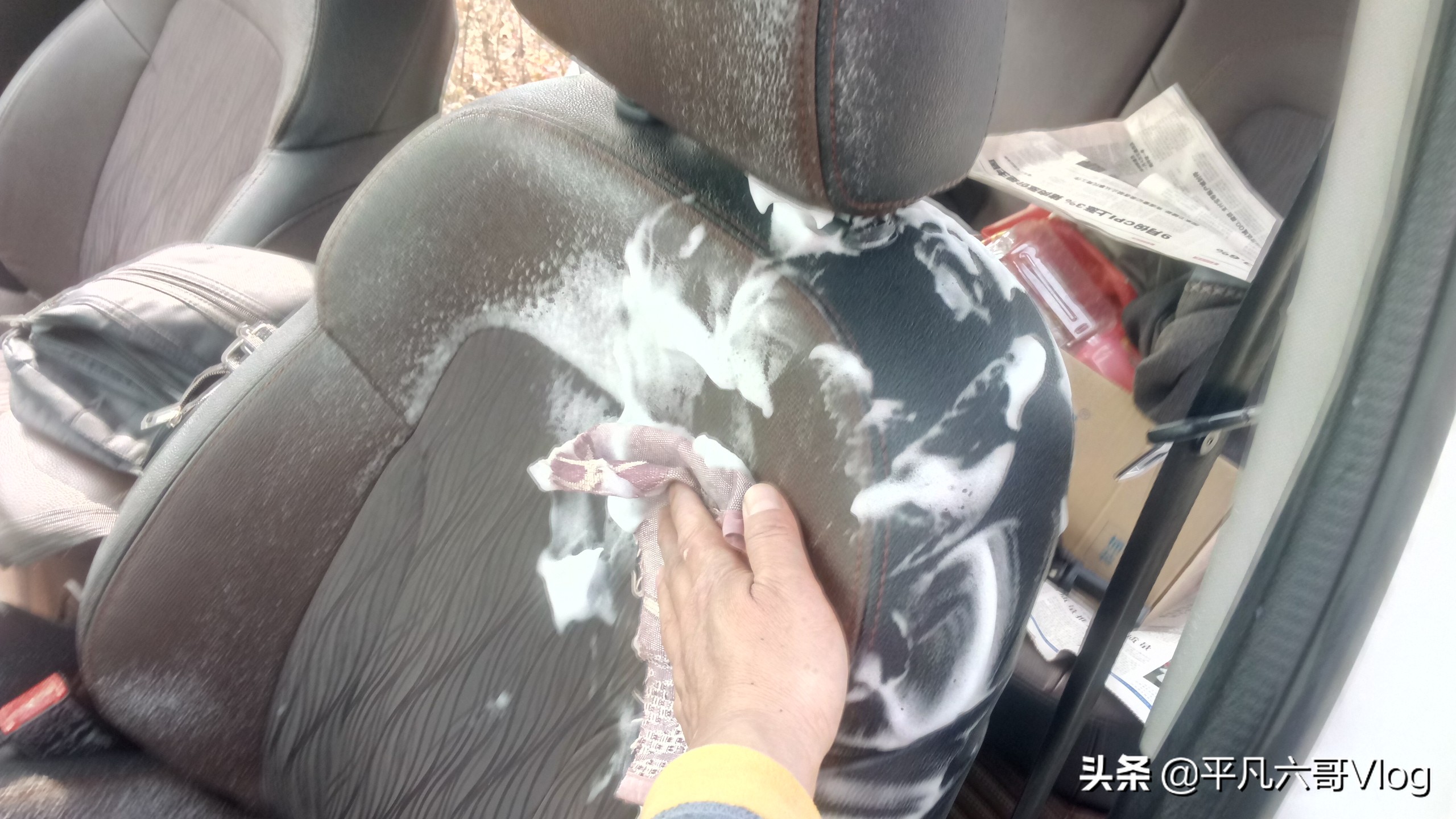 自己的爱车如何清洗才省钱？看看我的操作，你就明白了