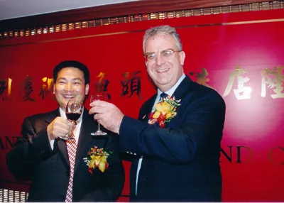 鱼头大王:4年输光百亿,如今连一块钱都不剩