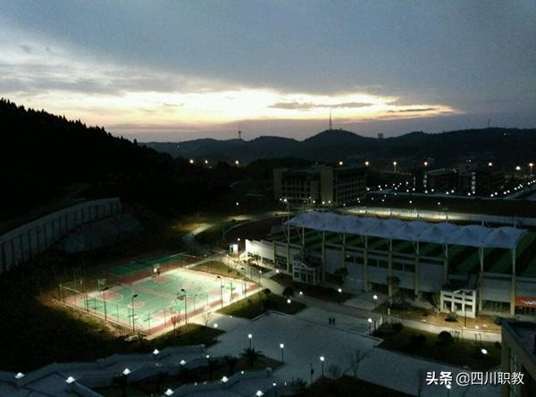 四川护理职业学院2019年单招计划出炉，医药卫生类考生火速关注