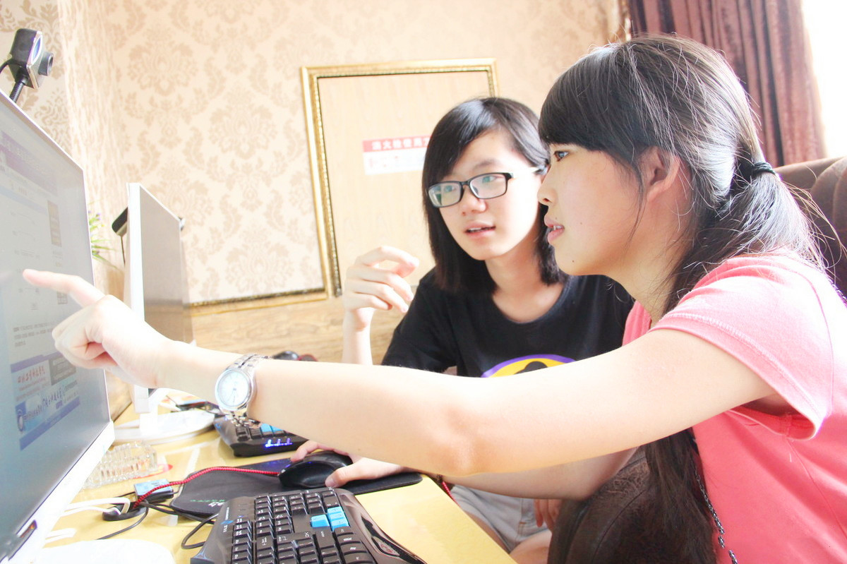 考上民办二本，27000元/年的花费，父母嫌贵让复读？