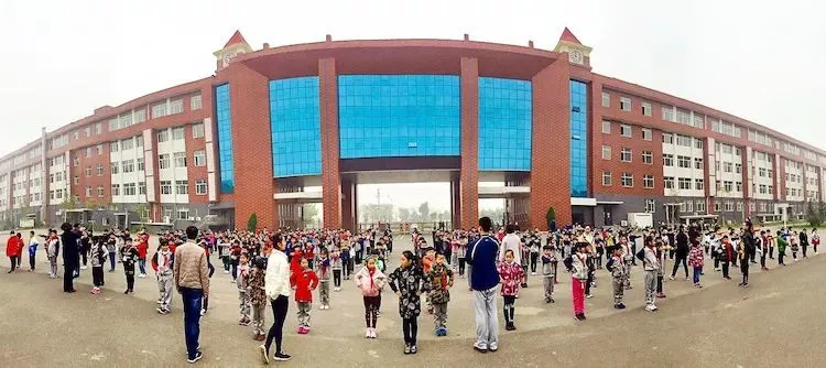 贺阳外国语学校（2020衡水一中保定分校）