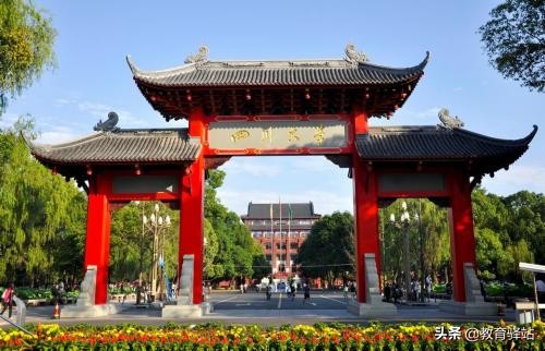 当前口腔医学领域排名领先的高校，毕业生不愁就业，适合学霸选择