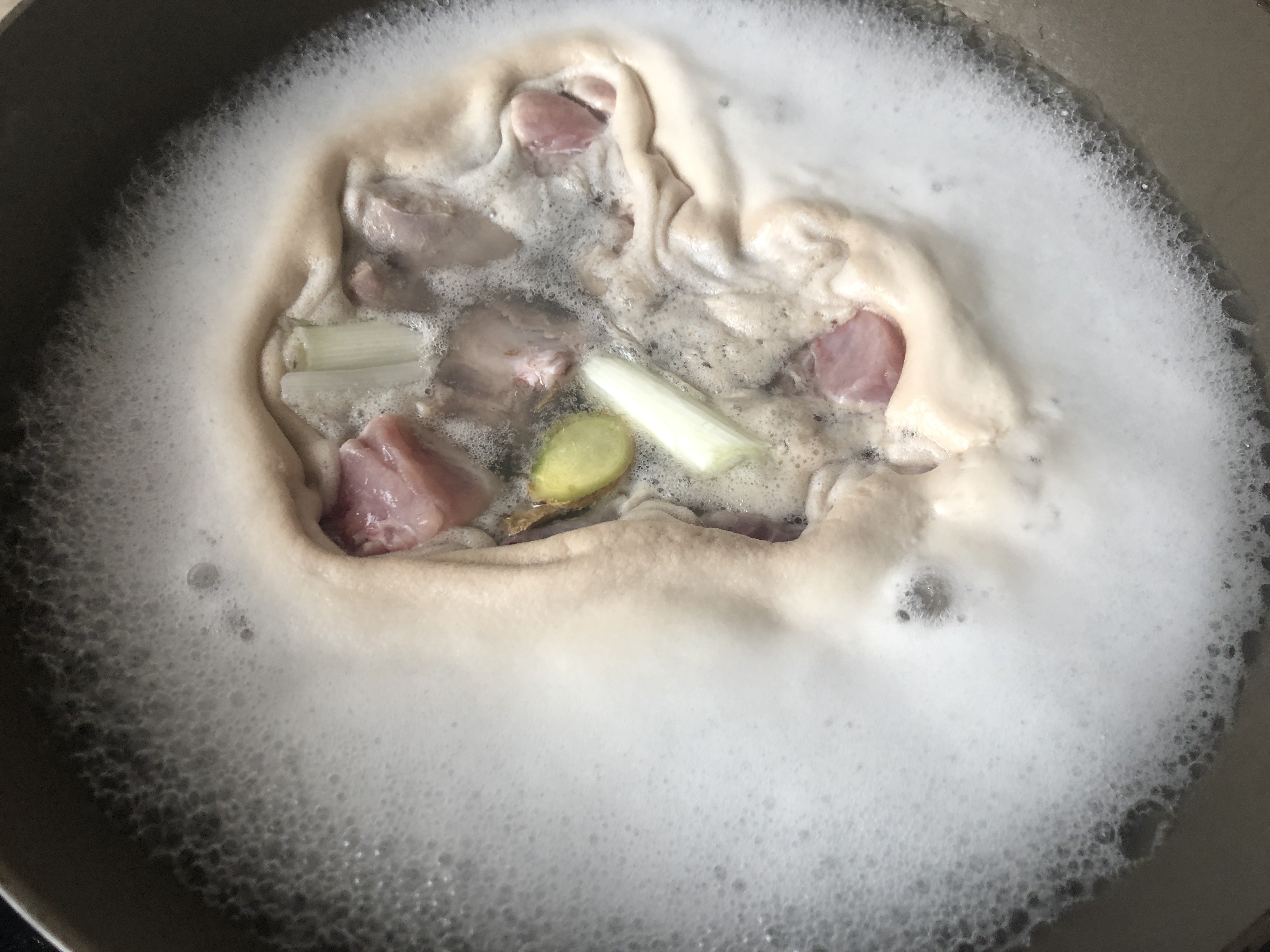 排骨焯水后要过凉水吗（炖排骨的正确方法）