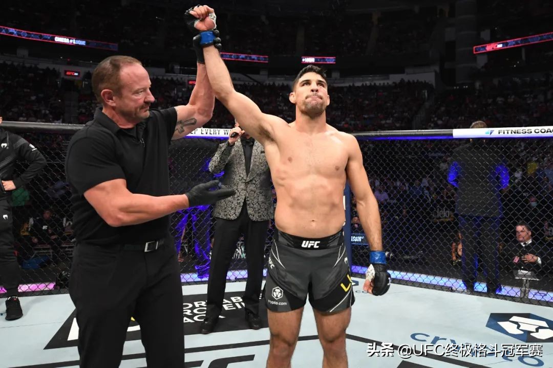 提前到来的“答案”| UFC265后记