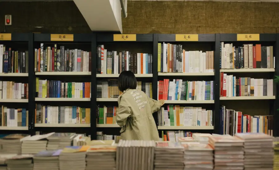 适合低学历从事的四大行业，就业前景好，高考落榜生可以参考