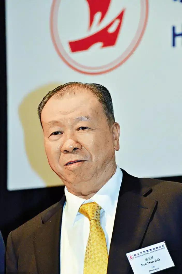 7旬老人资产160亿施文博如何白手起家创造大姨妈帝国