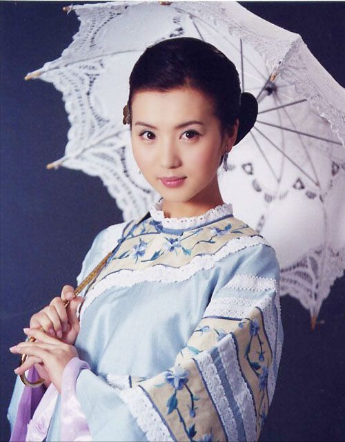 《天下无双》是陈好和张卫健,薛佳凝等演员主演的电视剧,那时的张卫健