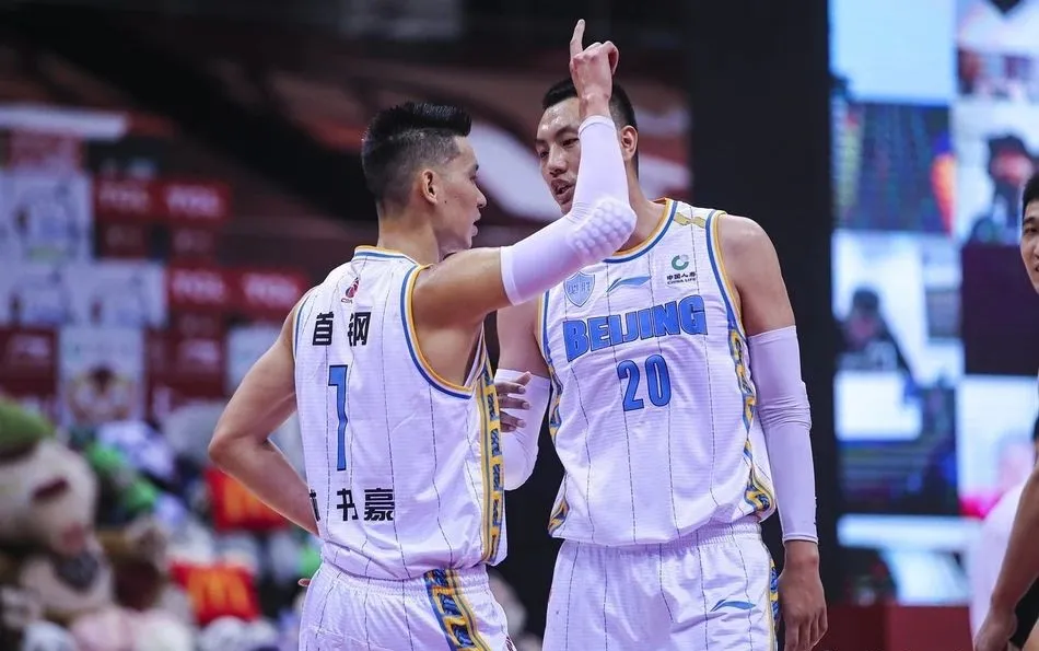 cba复赛林书豪为什么不上(20投仅6中！林书豪复赛2场状态不佳！带伤作战，膝盖出现积液)