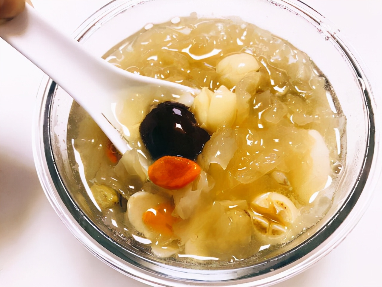 “胃食管反流”食用什么好？医生：这3种食物或可以减缓反流