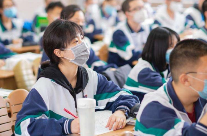 为啥明星扎堆报考“伯克利”？它在国内什么水平，对比下或能了解