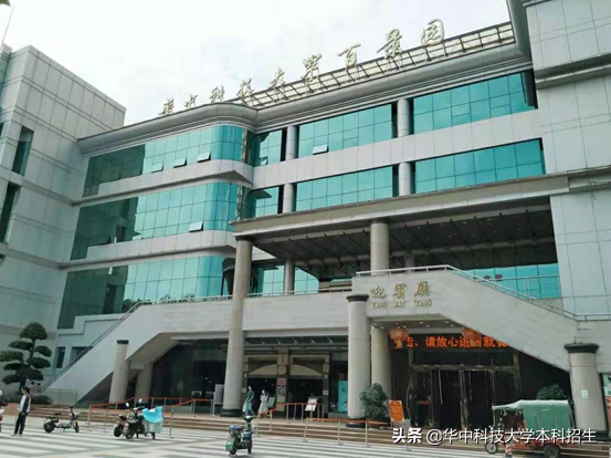 神仙配置！坐拥36个食堂和4个地铁站，湖北“最壕”大学来了！