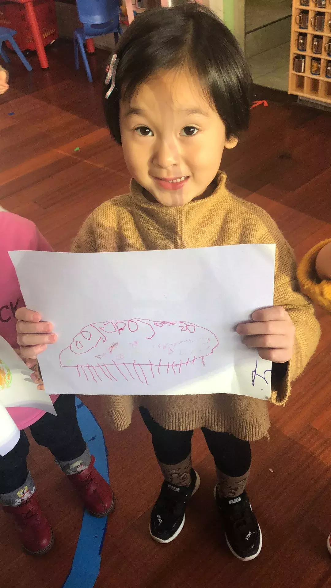 高碑店市第一幼儿园校园风景线:友爱的点点四班