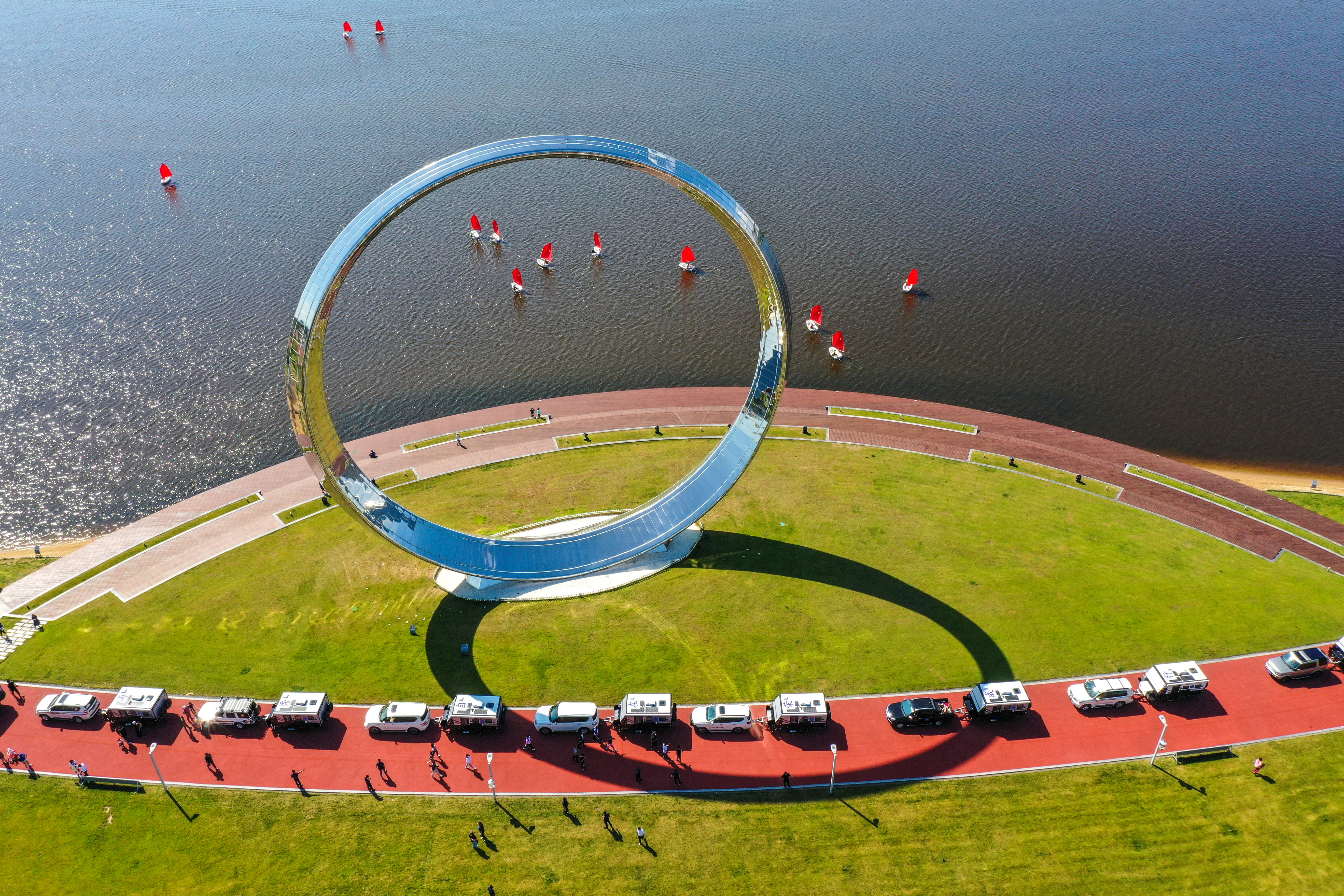 纪录电影呼吸61天鹅湖畔在威海荣成开机