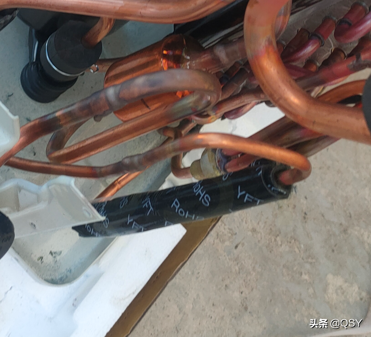 拆奥克斯奥精灵3匹新三级圆柱柜机 3匹空调配2匹小压缩机