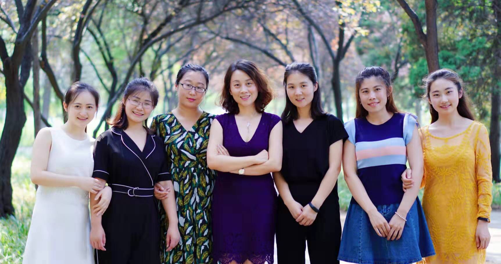 赫赫师尹，玉苗怀馨