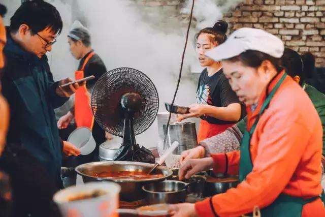 你说武汉方言听不懂？我信了你的邪，太简单了吧