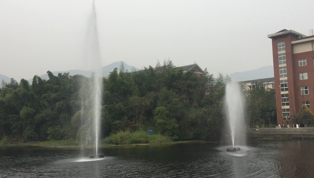 重庆医科大学录取4027人，复读生占12%，川渝两地25所中学占989人