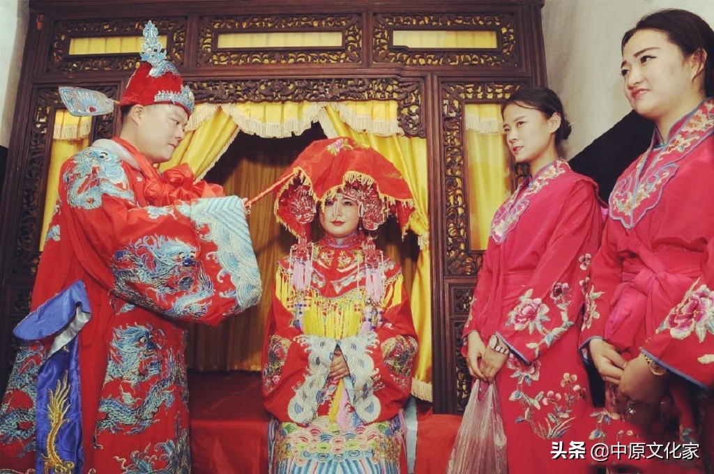 传统社会的婚嫁六礼（古代婚嫁六礼分别是）