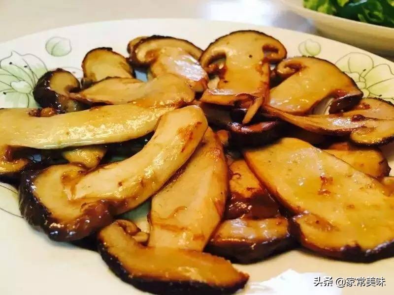 世界上食用野生蘑菇多达5000种，为何松茸和松露仍被吃出“天价”