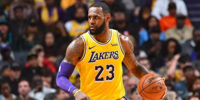 nba杜兰特为什么不结婚(NBA巨星杜兰特，如今30岁为何仍“未婚”？网友：不敢结婚)