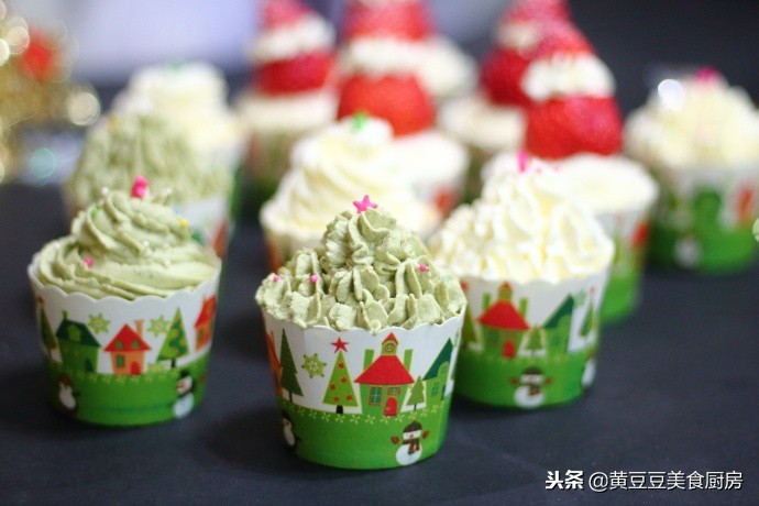 圣誕奶油蛋糕,圣誕奶油蛋糕圖片