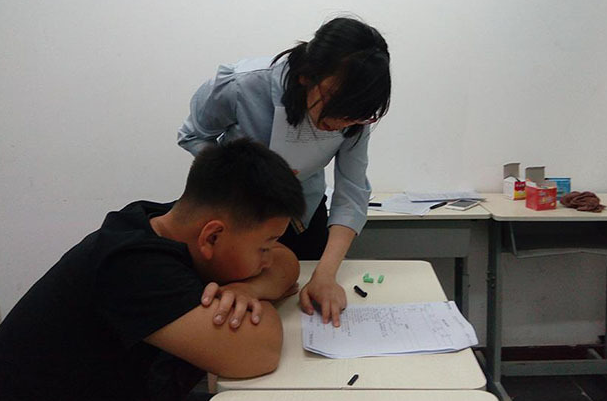 “高考状元”刘琦：北航毕业宅家9年，父母断言：脑子一定有问题