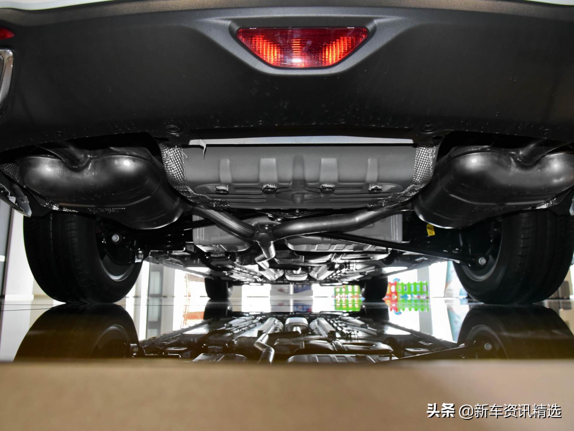 高性价的合资品牌紧凑型车，空间够用还是自动挡，一起看别克威朗