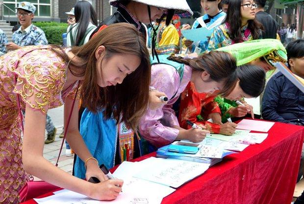 大学生入学时要不要迁户口？过来人说出门道，聪明大学生早做准备