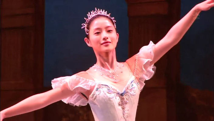 三桩死亡悲剧背后的“大小谎言”，牵出芭蕾舞团中的“执念魔咒”